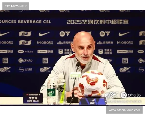 岳鑫结束浙江队十年生涯，转会上海海港寻求新挑战